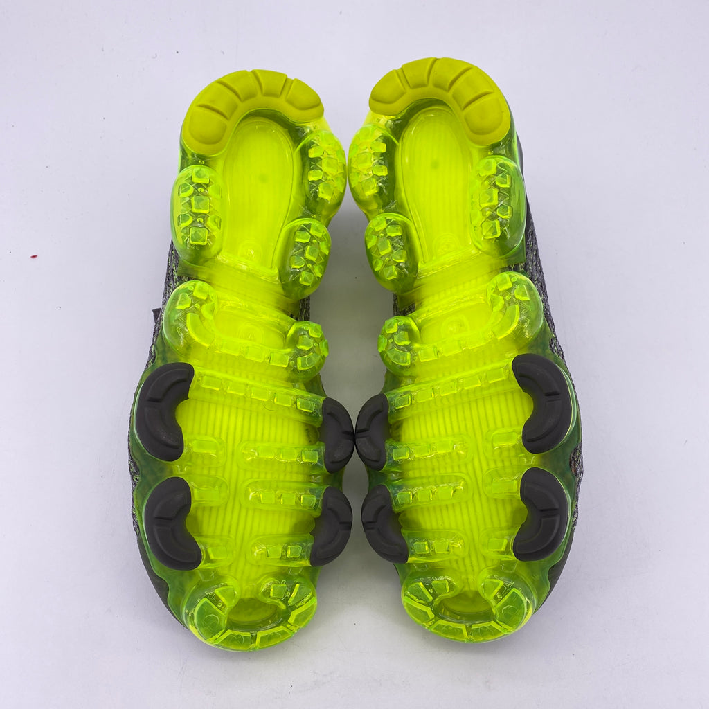 Nike Air Vapormax Flyknit "Gunsmoke Volt" 2019 Used Size 9.5