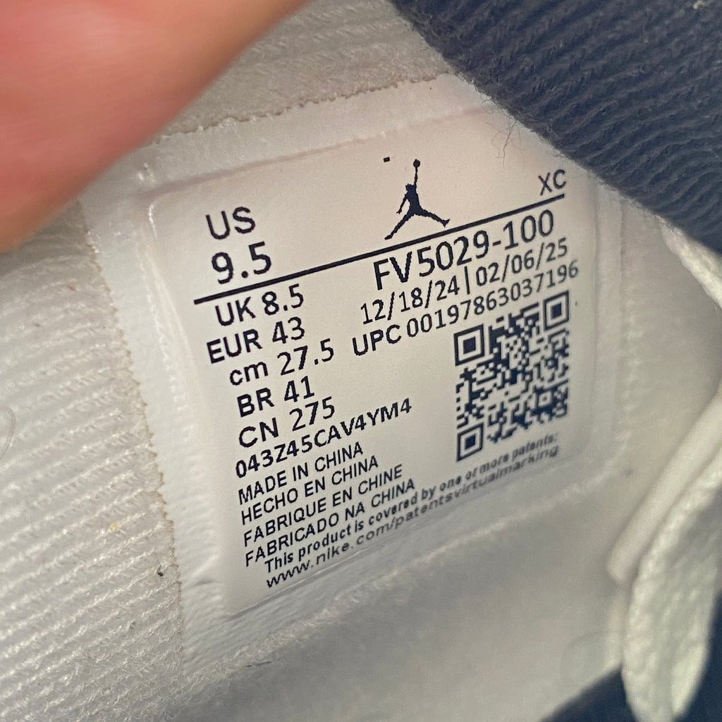 Air Jordan 4 Retro "White Cement" 2025 Used Size 9.5