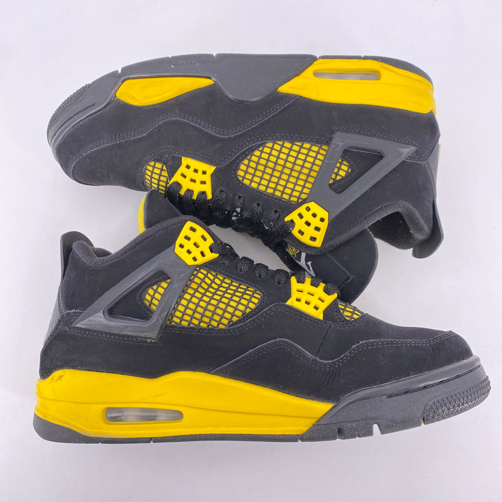 Air Jordan 4 Retro "Thunder" 2023 Used Size 8