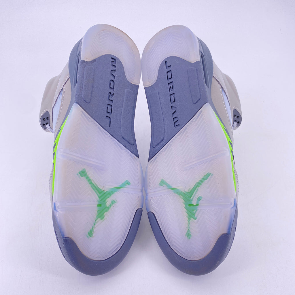 Air Jordan (GS) 5 Retro "Green Bean" 2022 Used Size 7Y