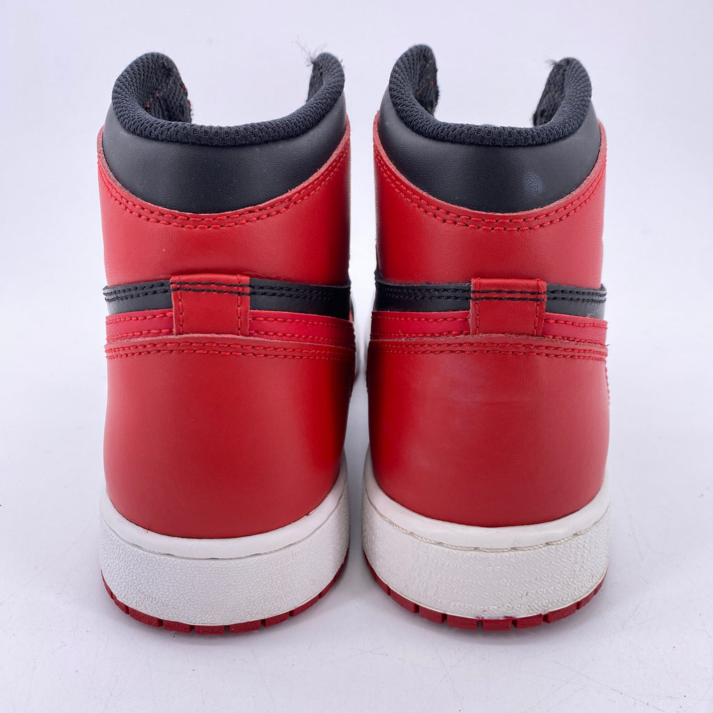 Air Jordan (GS) 1 Retro High "Bred" 2016 Used Size 7Y
