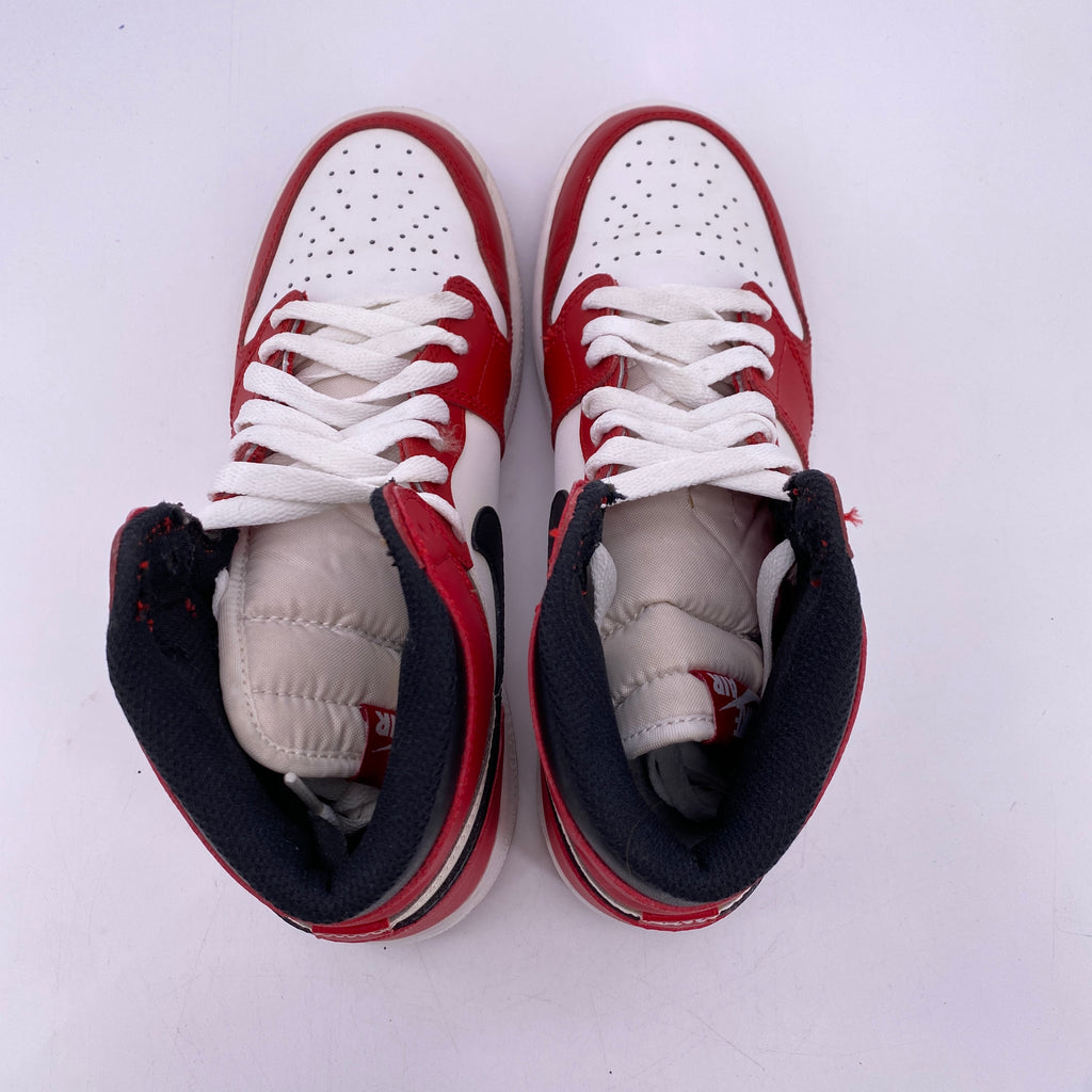 Air Jordan (GS) 1 Retro High "Chicago" 2015 Used Size 7Y