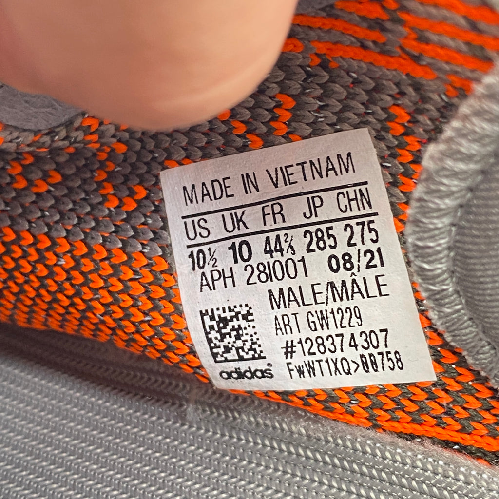 Yeezy 350 v2 "Beluga Reflective" 2021 Used Size 10.5