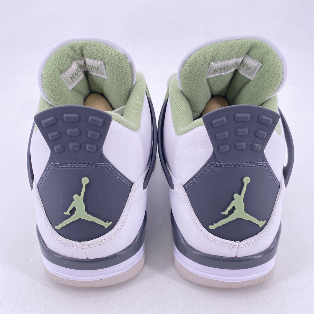 Air Jordan (W) 4 Retro "Seafoam" 2023 Used Size 10W