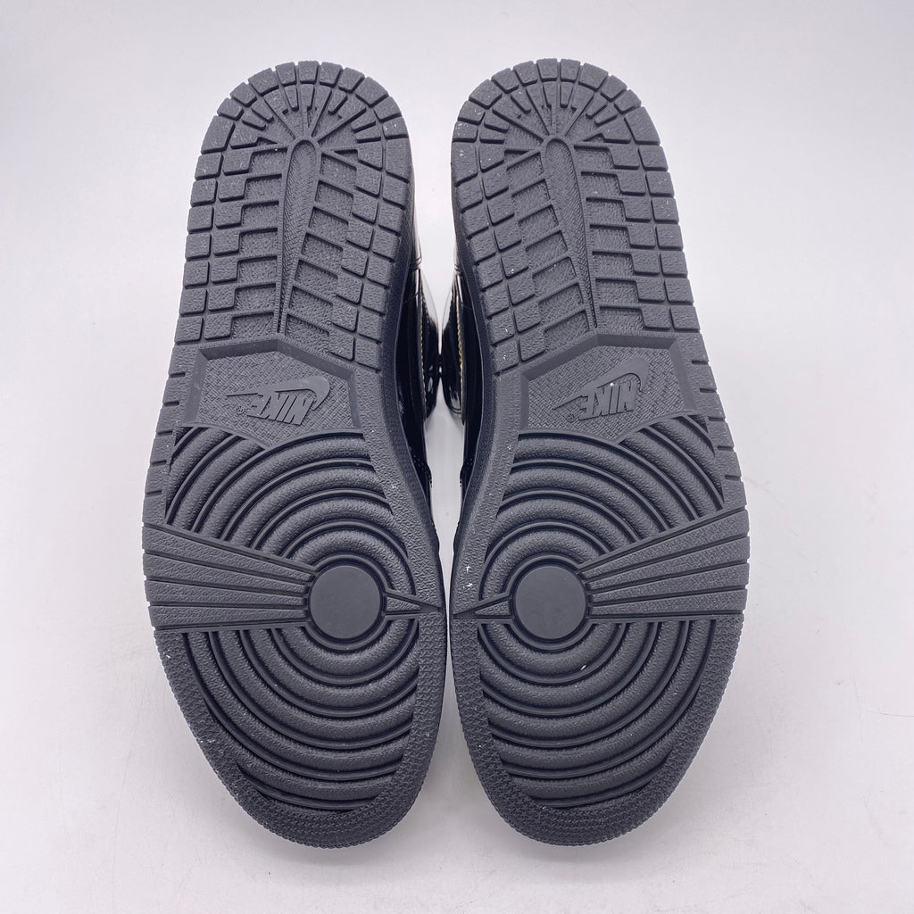 Air Jordan 1 Retro High OG "Black Metallic Gold" 2020 Used Size 11.5