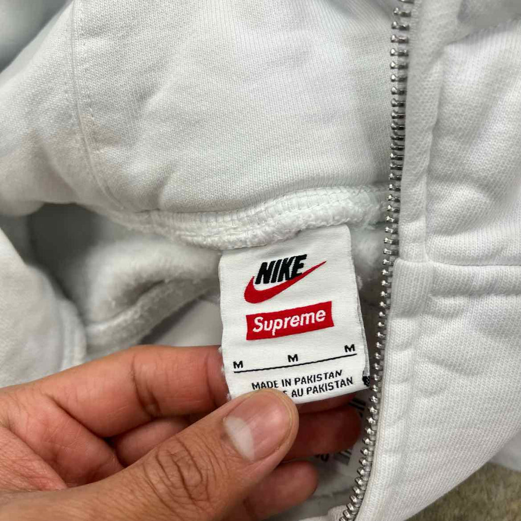 Supreme Zip Up "NIKE" White Used Size M