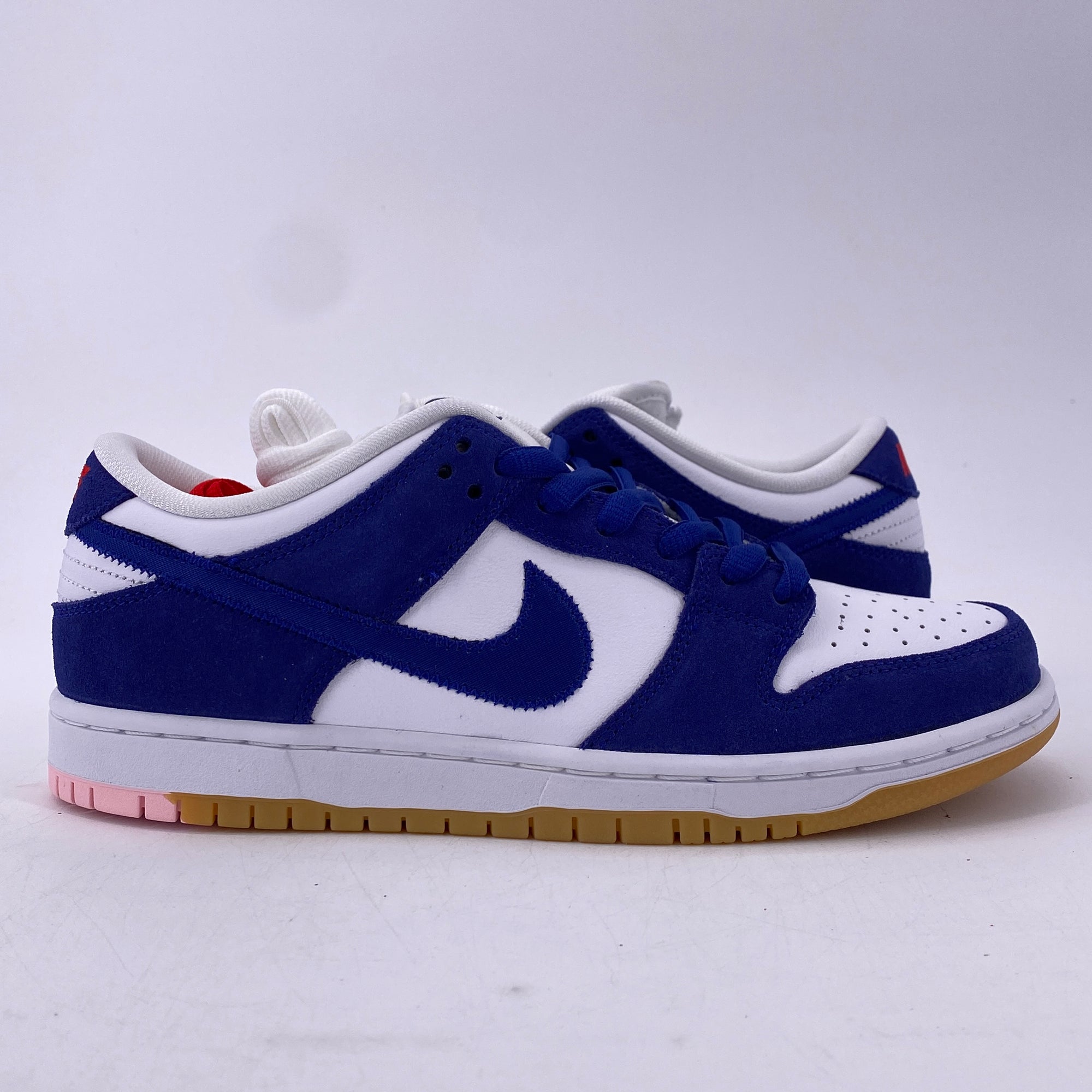 nike sb white supreme lows