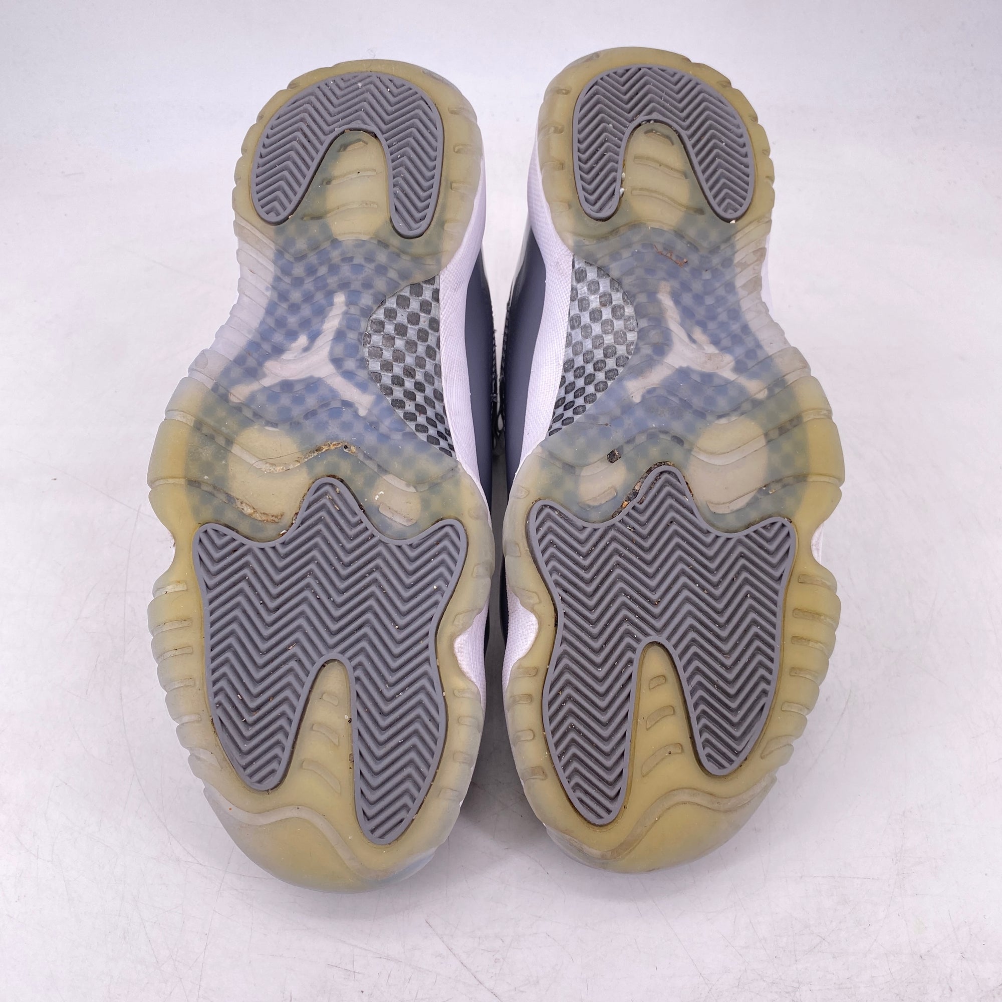Air Jordan 11 Retro &quot;Cool Grey&quot; 2021 Used Size 9.5