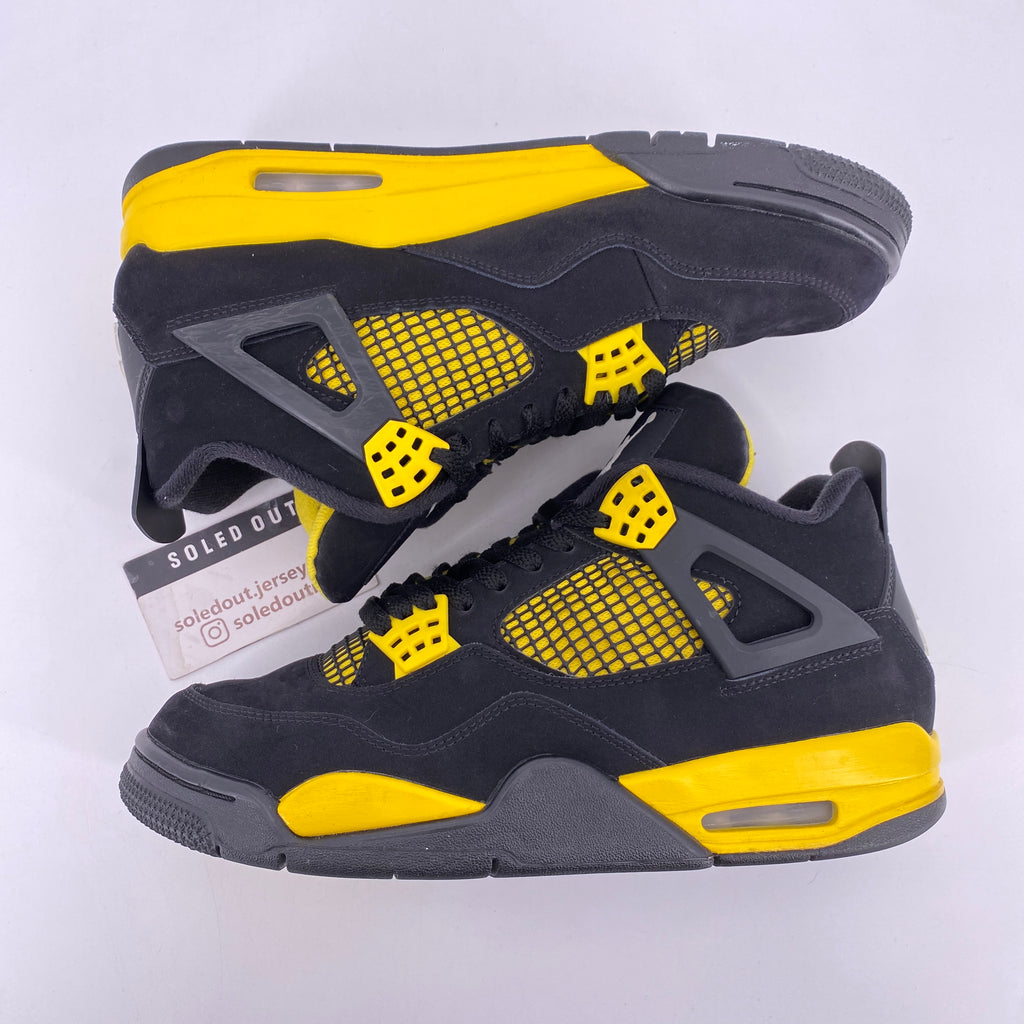 Air Jordan 4 Retro "Thunder" 2023 Used Size 8.5