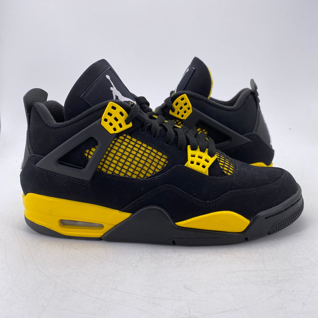 Air Jordan 4 Retro "Thunder" 2023 Used Size 9
