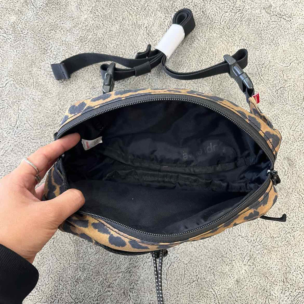 Supreme Waist Bag "LEOPARD" Used Size OS