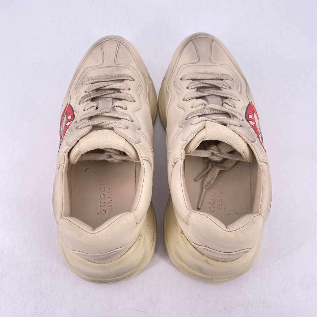 Gucci (W) Rython "Mouth Print"  Used Size 35