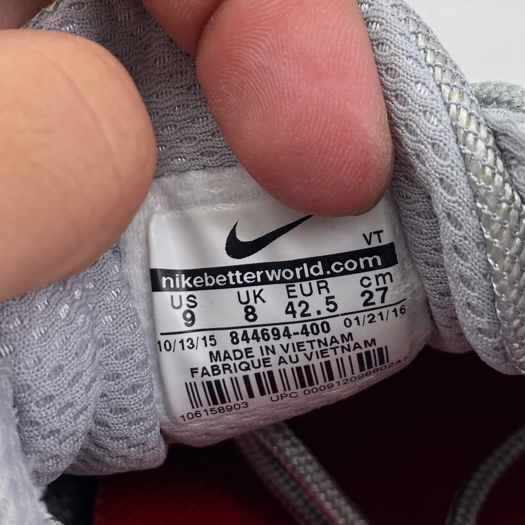 Nike Air Max 98 "Supreme Obsidian" 2016 Used Size 9