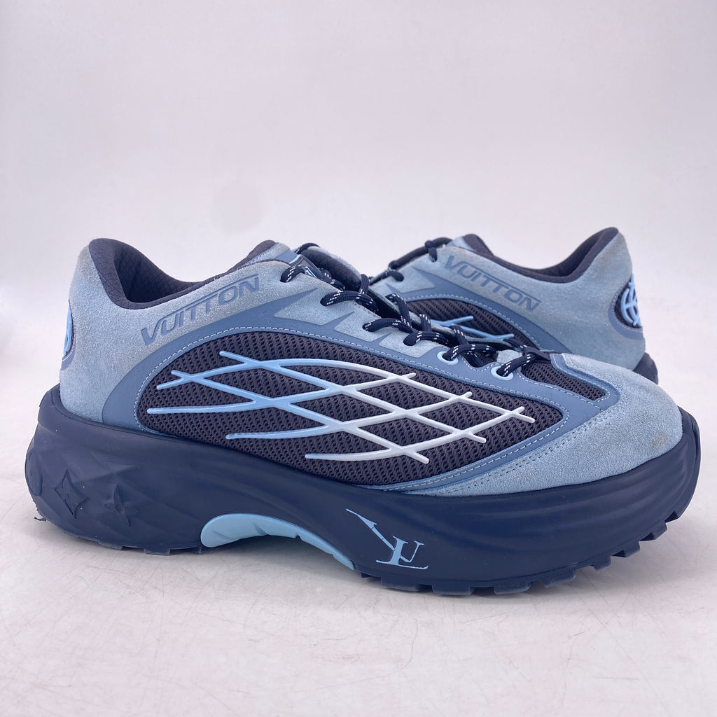 Louis Vuitton Trainer "Discovery"  Used Size 7 LV