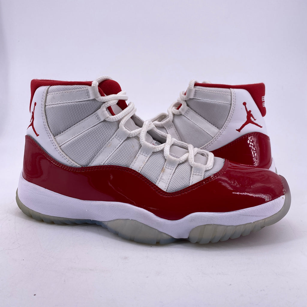 Air Jordan 11 Retro "Cherry" 2022 Used Size 10
