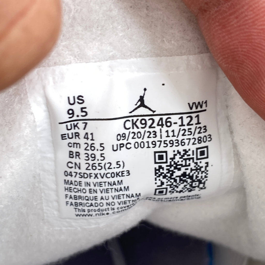 Air Jordan (W) 3 Retro "Georgia Peach" 2024 Used Size 9.5W