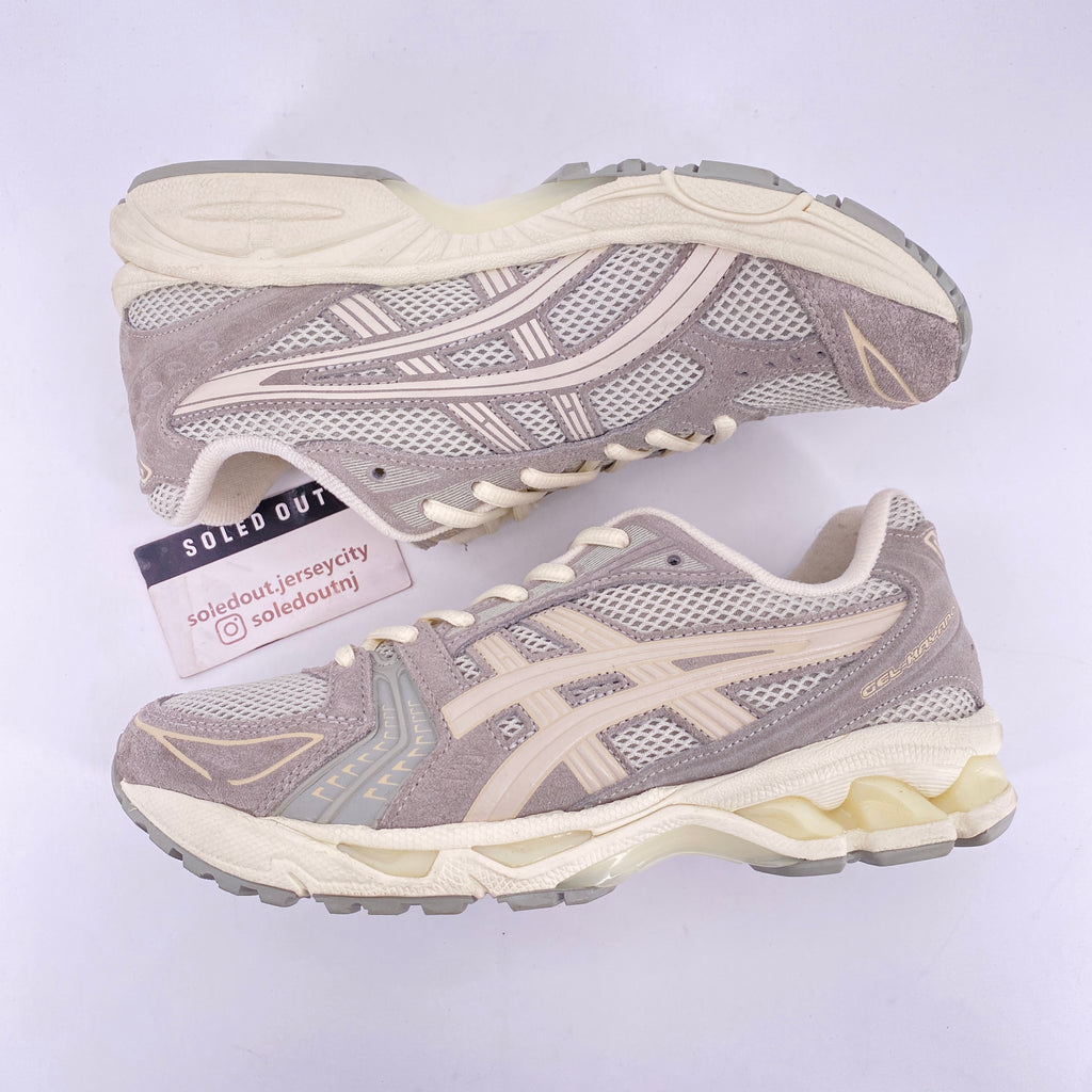 Asics Gel-Kayano 14 "White Sage Smoke Grey" 2024 Used Size 7.5