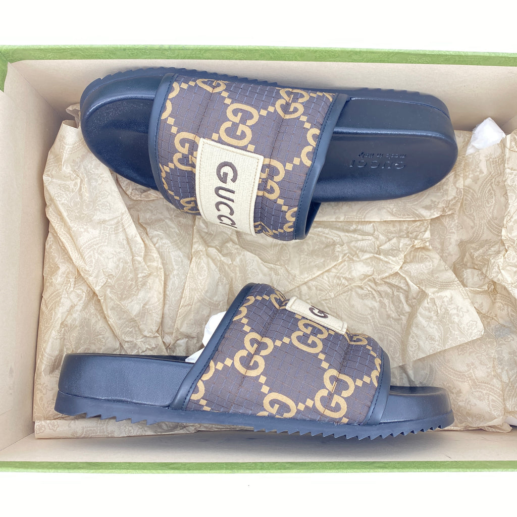 Gucci Slide "Monogram"  New Size 6G