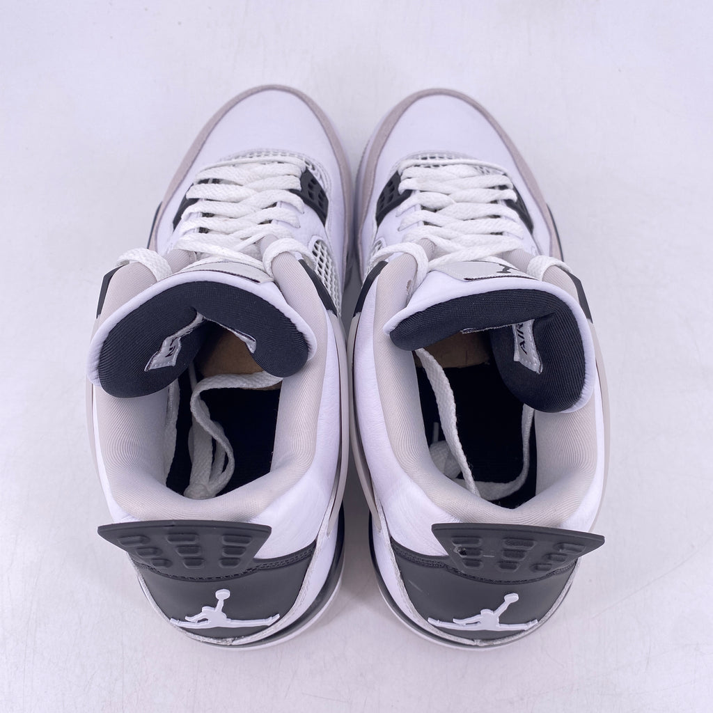 Air Jordan 4 Retro "Military Black" 2022 Used Size 9.5