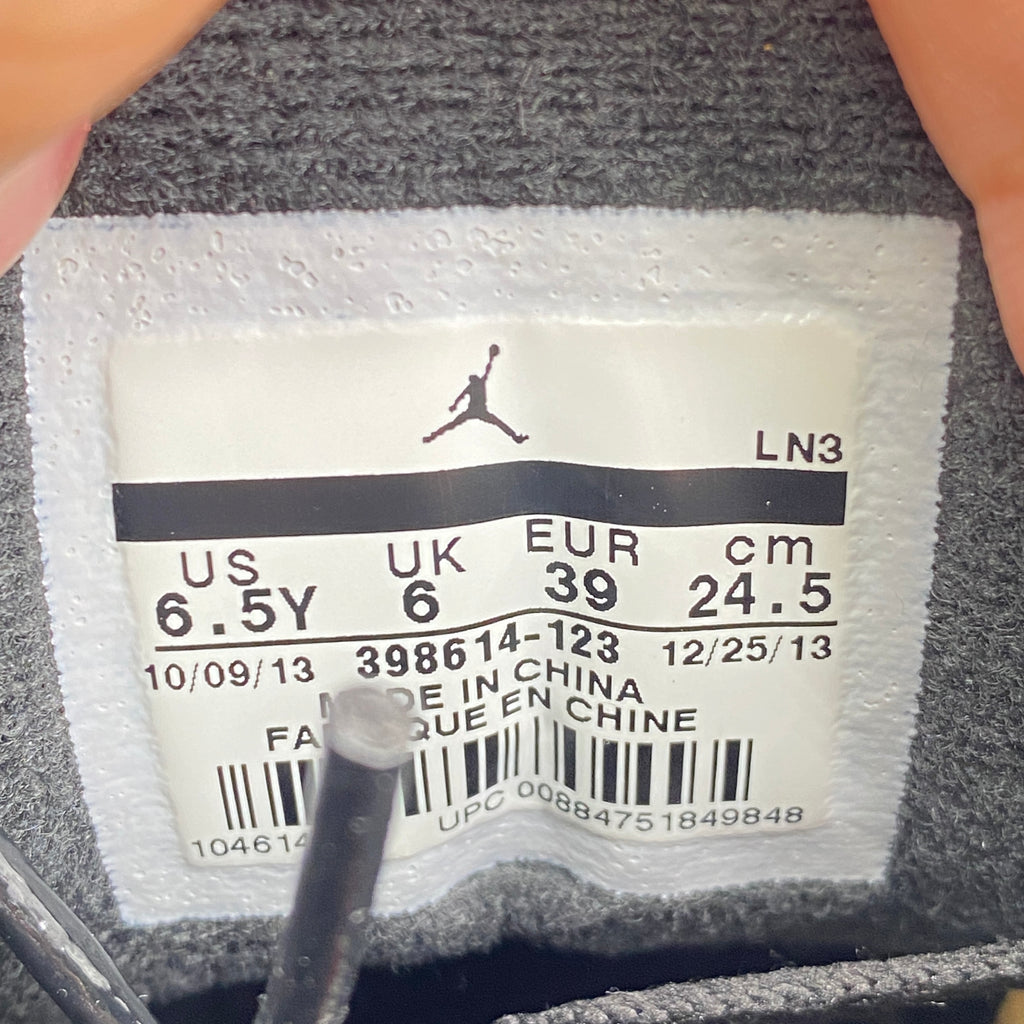 Air Jordan (GS) 3 Retro "Infrared 23" 2014 Used Size 6.5Y