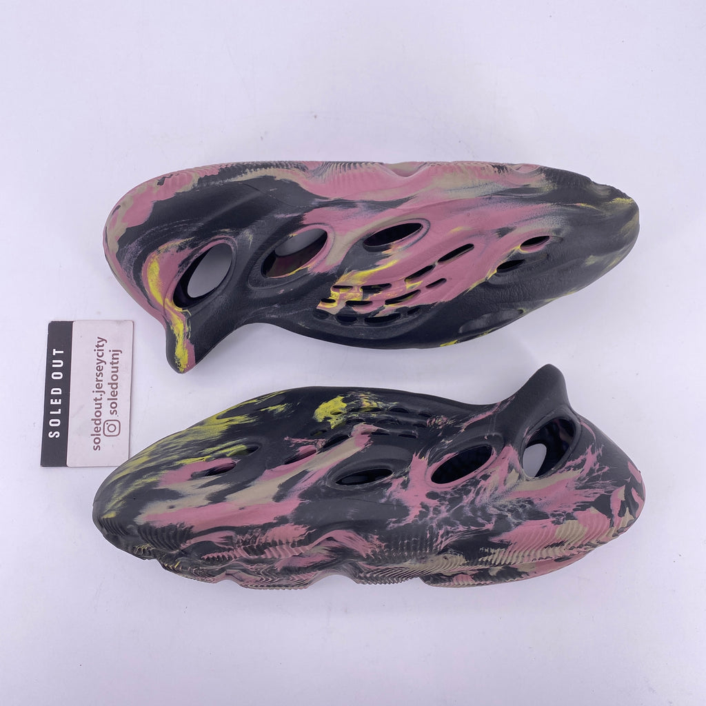 Yeezy Foam RNNR "Mx Carbon" 2022 Used Size 8