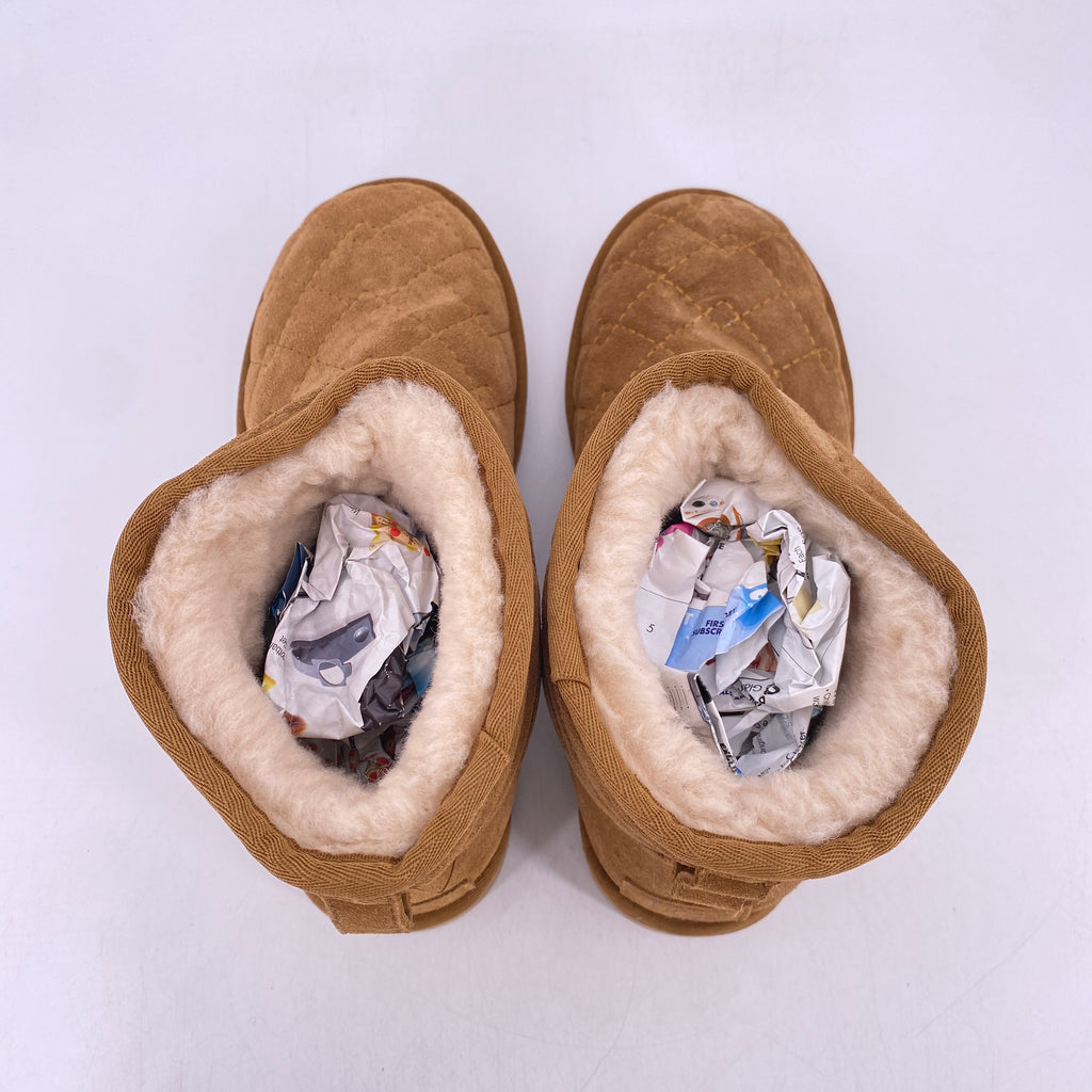 UGG (W) Arden "Chestnut"  New Size 9W