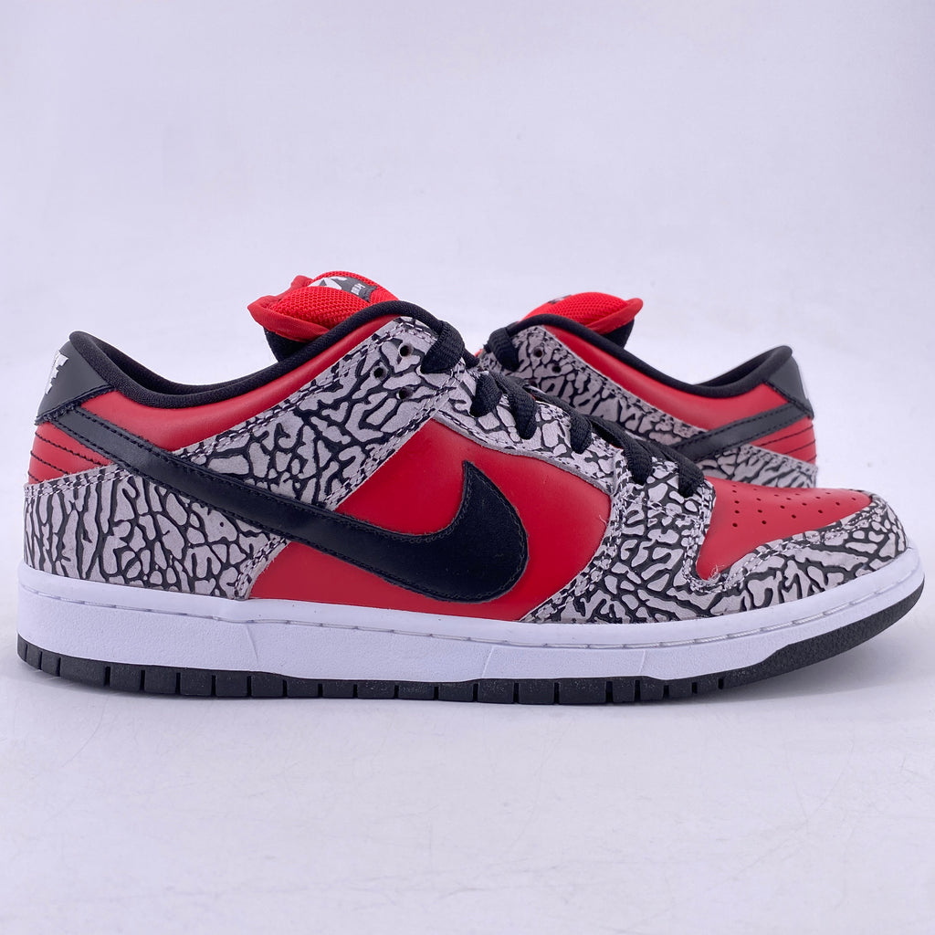 Nike Dunk Low SB "Supreme Red" 2012 Used Size 10