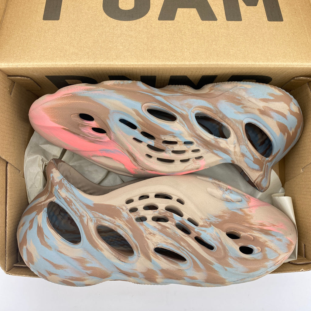 Yeezy Foam RNNR "Mx Sand Grey" 2021 Used Size 8