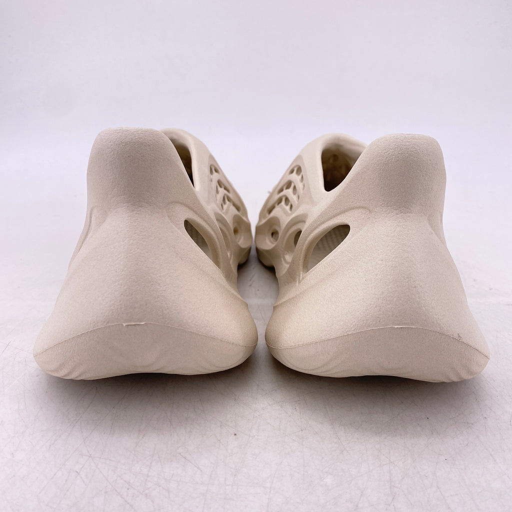 Yeezy Foam RNNR "Sand" 2021 Used Size 12