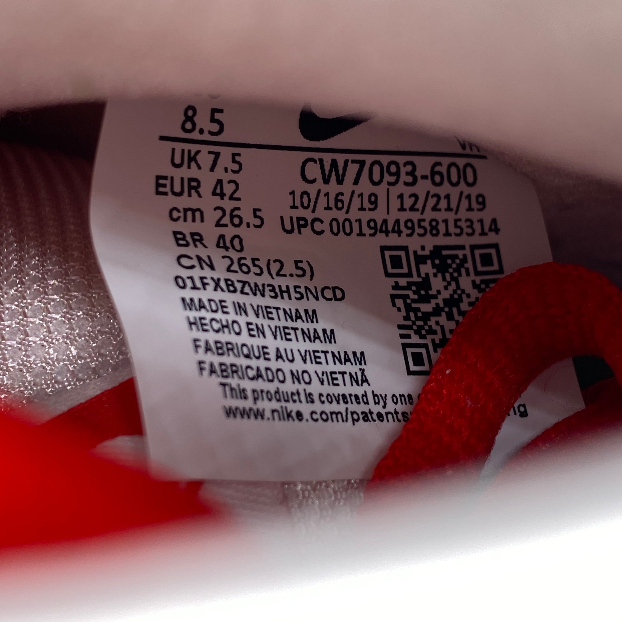 nike air jordan icons varsity