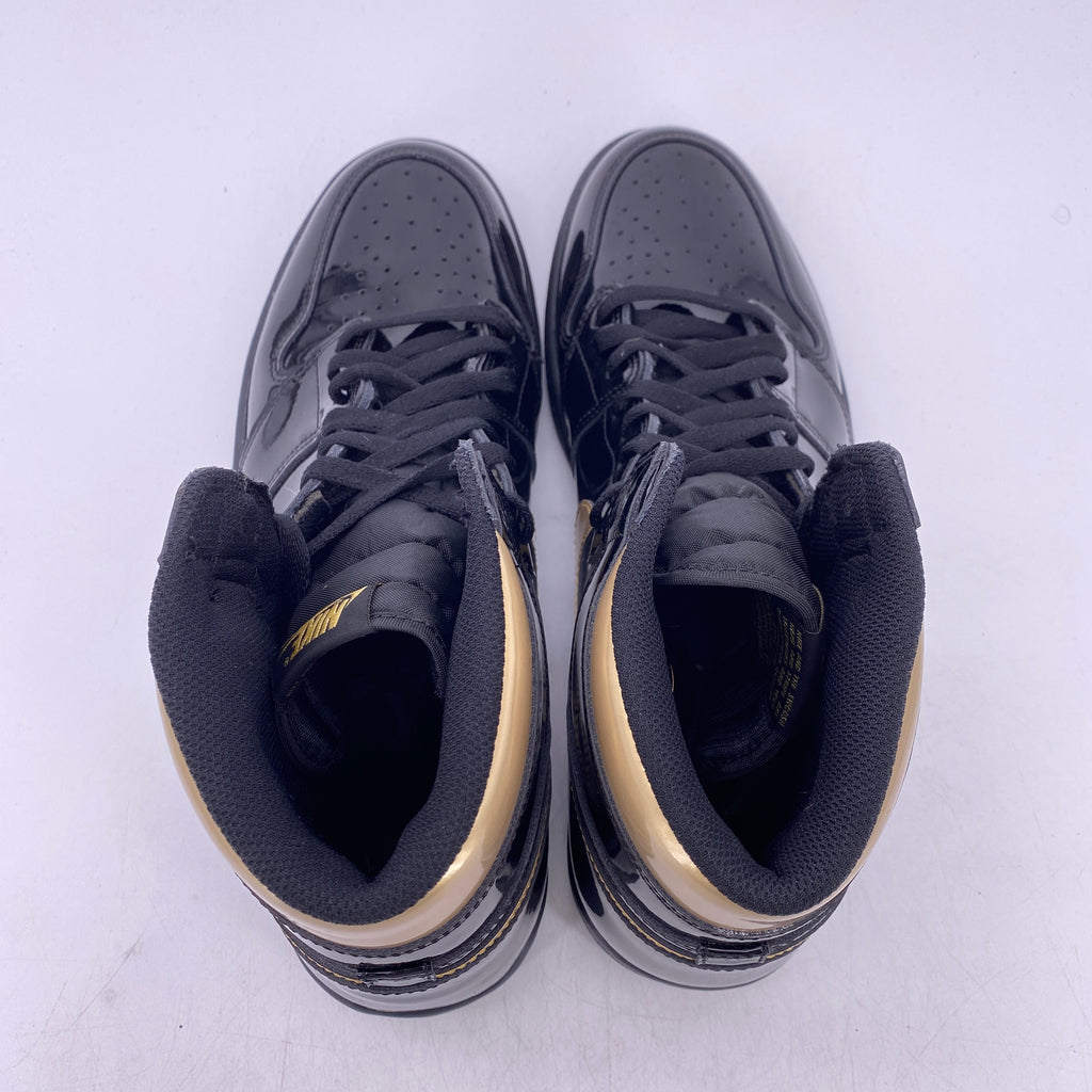 Air Jordan 1 Retro High "Black Metallic Gold" 2020 Used Size 13