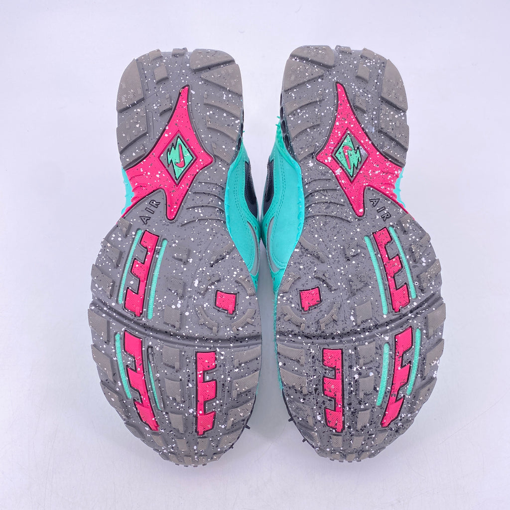 Nike Air Terra Humara "Undftd Light Menta" 2024 Used Size 8