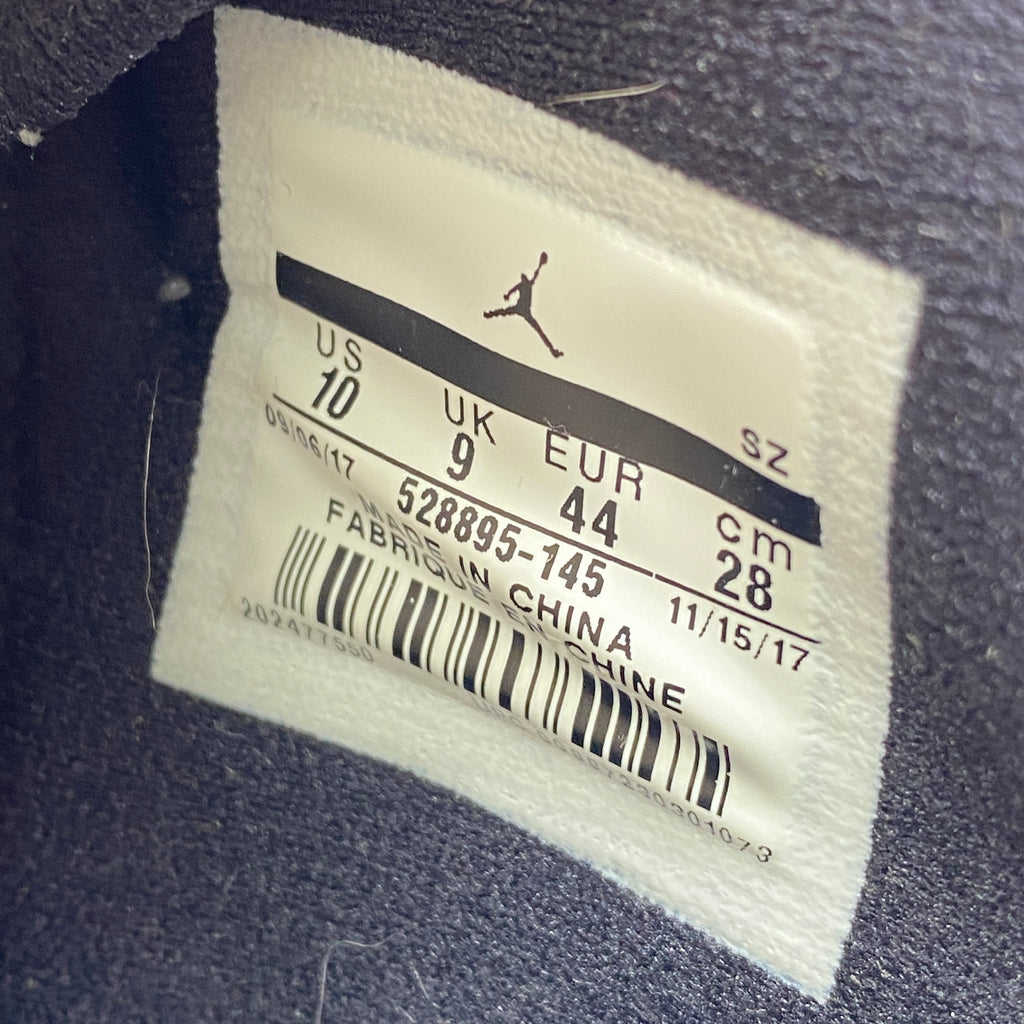 Air Jordan 11 Retro Low "Iridescent" 2018 Used Size 10