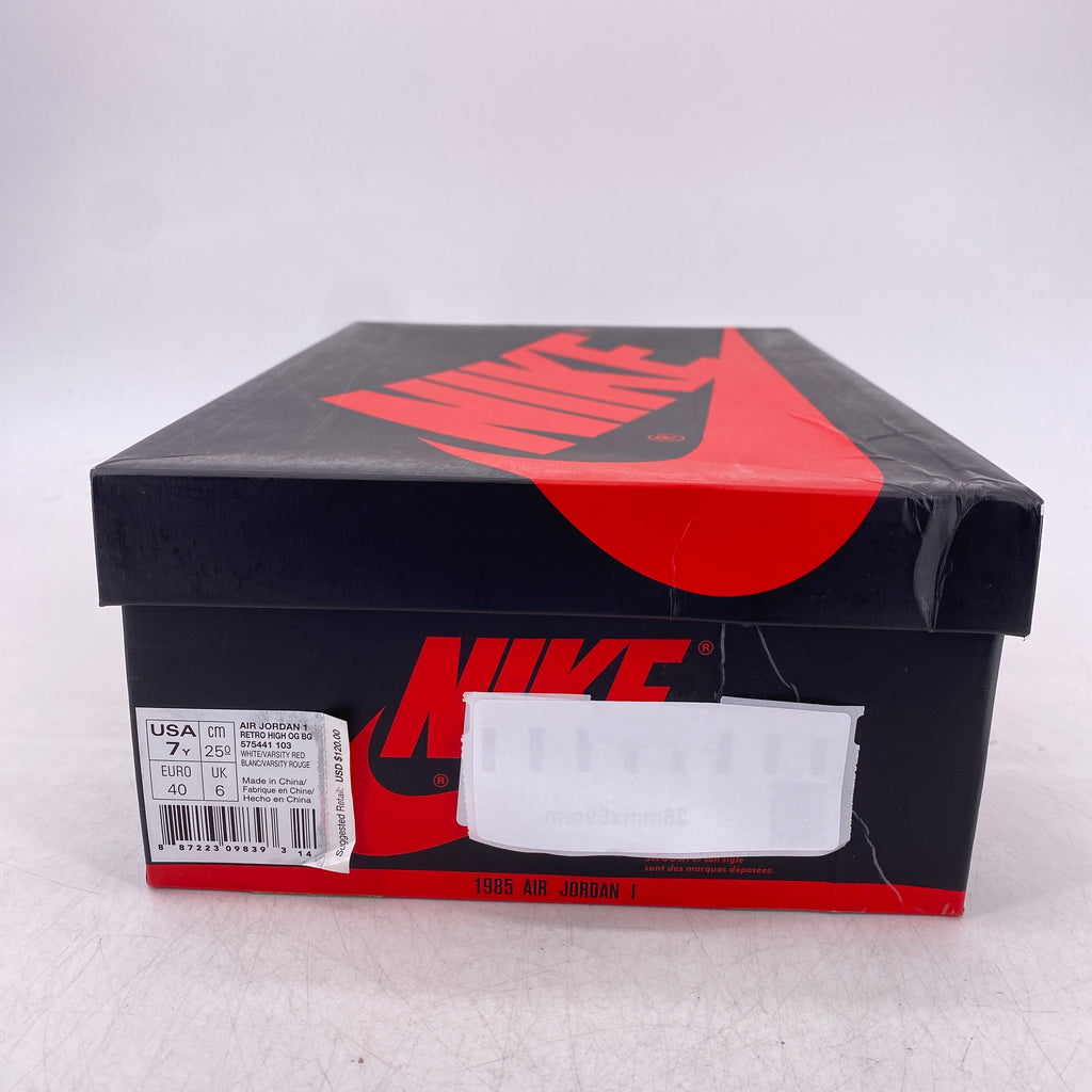 Air Jordan (GS) 1 Retro High "Metallic Red" 2017 Used Size 7Y