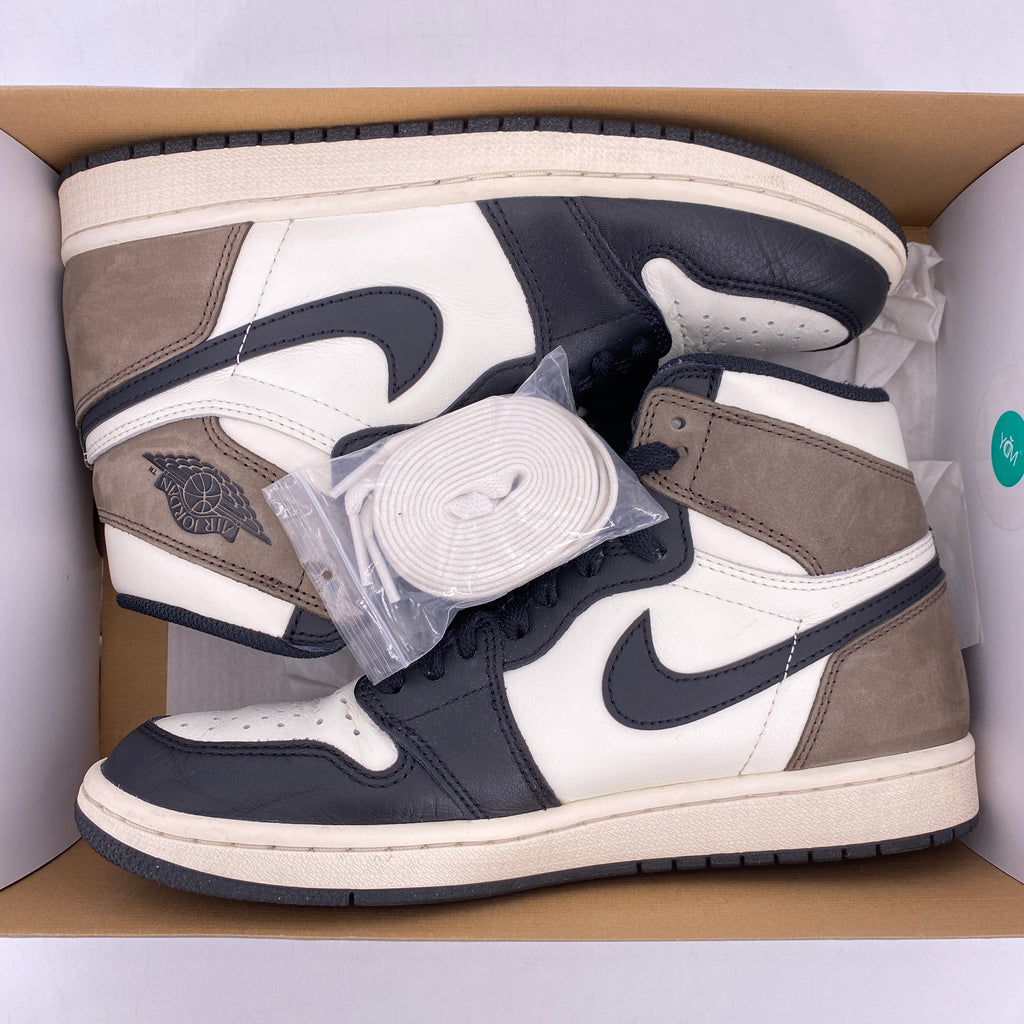 Air Jordan 1 Retro High OG "Mocha" 2020 Used Size 8