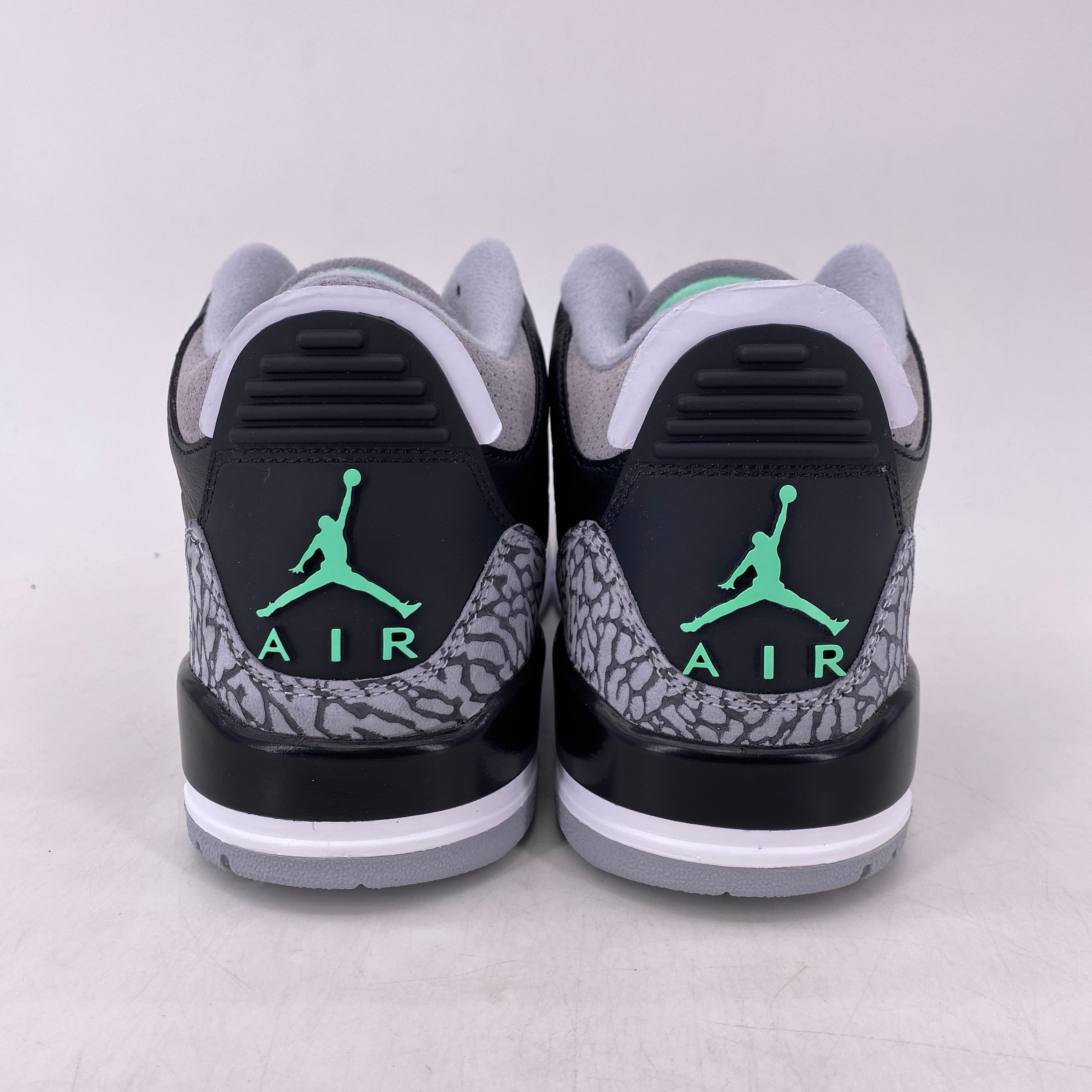 Air Jordan 3 Retro &quot;Green Glow&quot; 2024 Used Size 8