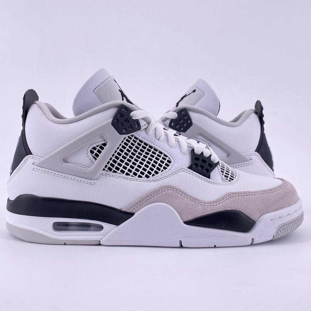 Air Jordan 4 Retro "Military Black" 2022 New Size 9