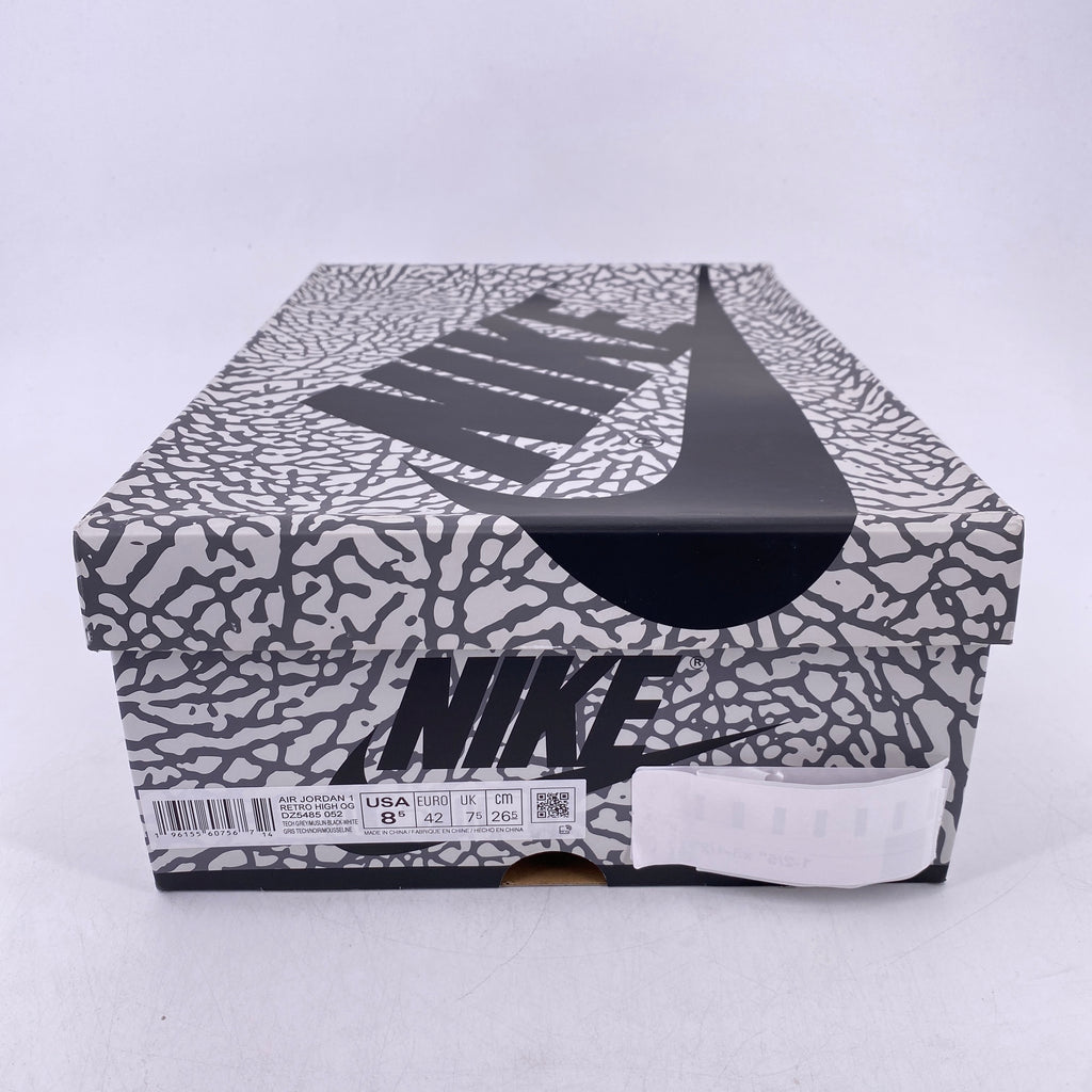 Air Jordan 1 Retro High OG "White Cement" 2023 Used Size 8.5