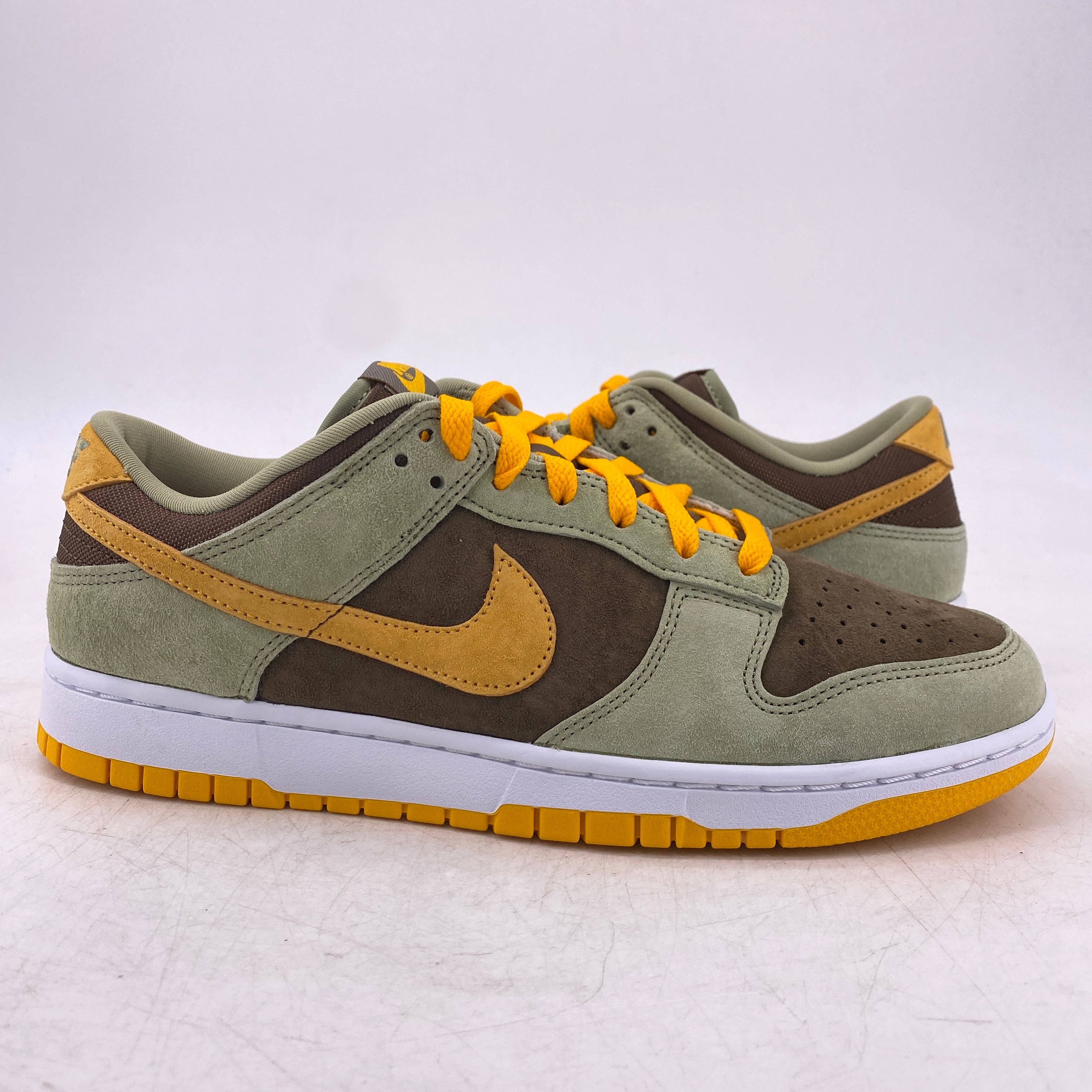 Nike Footwear – SOLED OUT JERSEY CITY