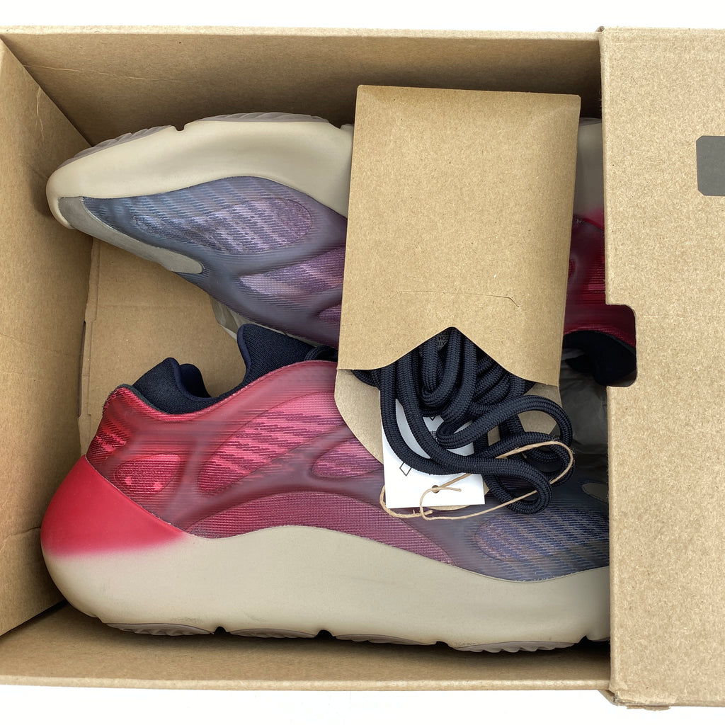 Yeezy 700 v3 "Fade Carbon" 2022 Used Size 10
