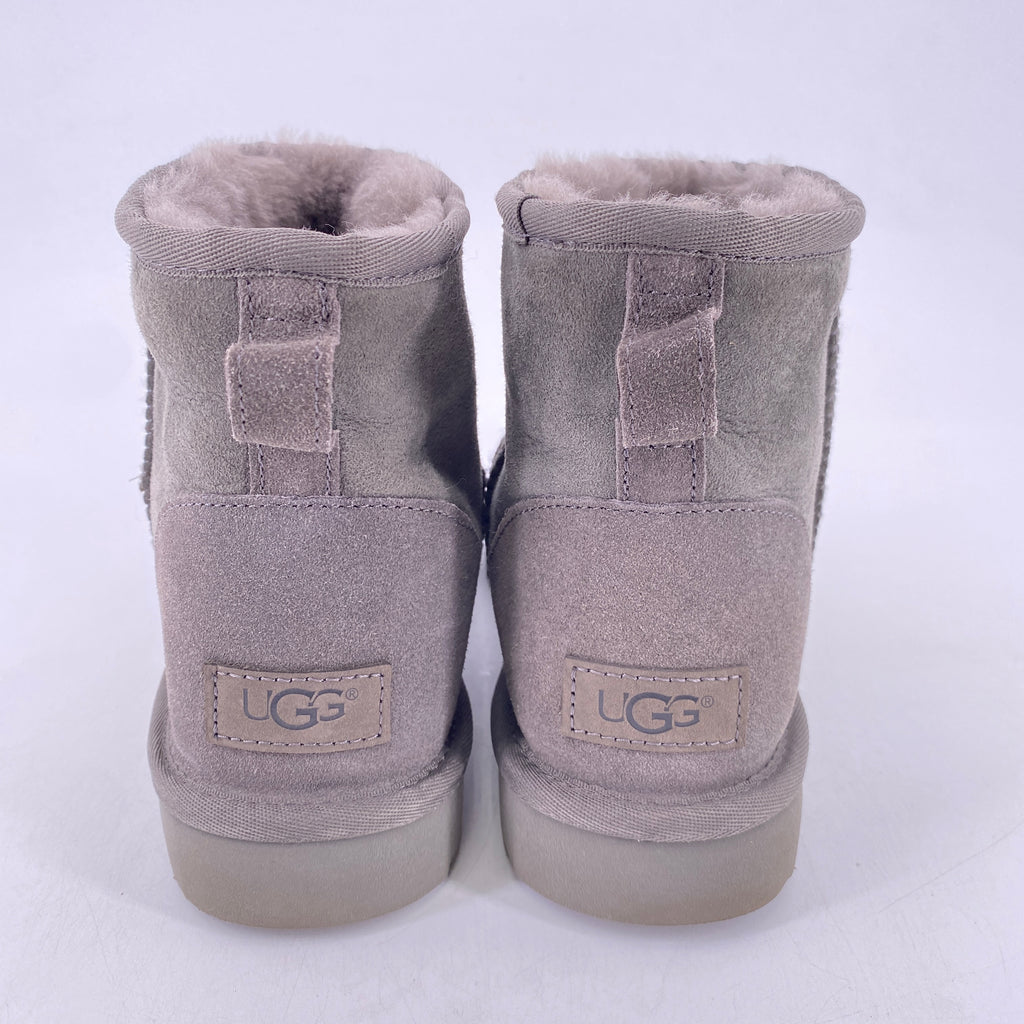UGG (W) Classic Mini II "Grey"  Used Size 9W