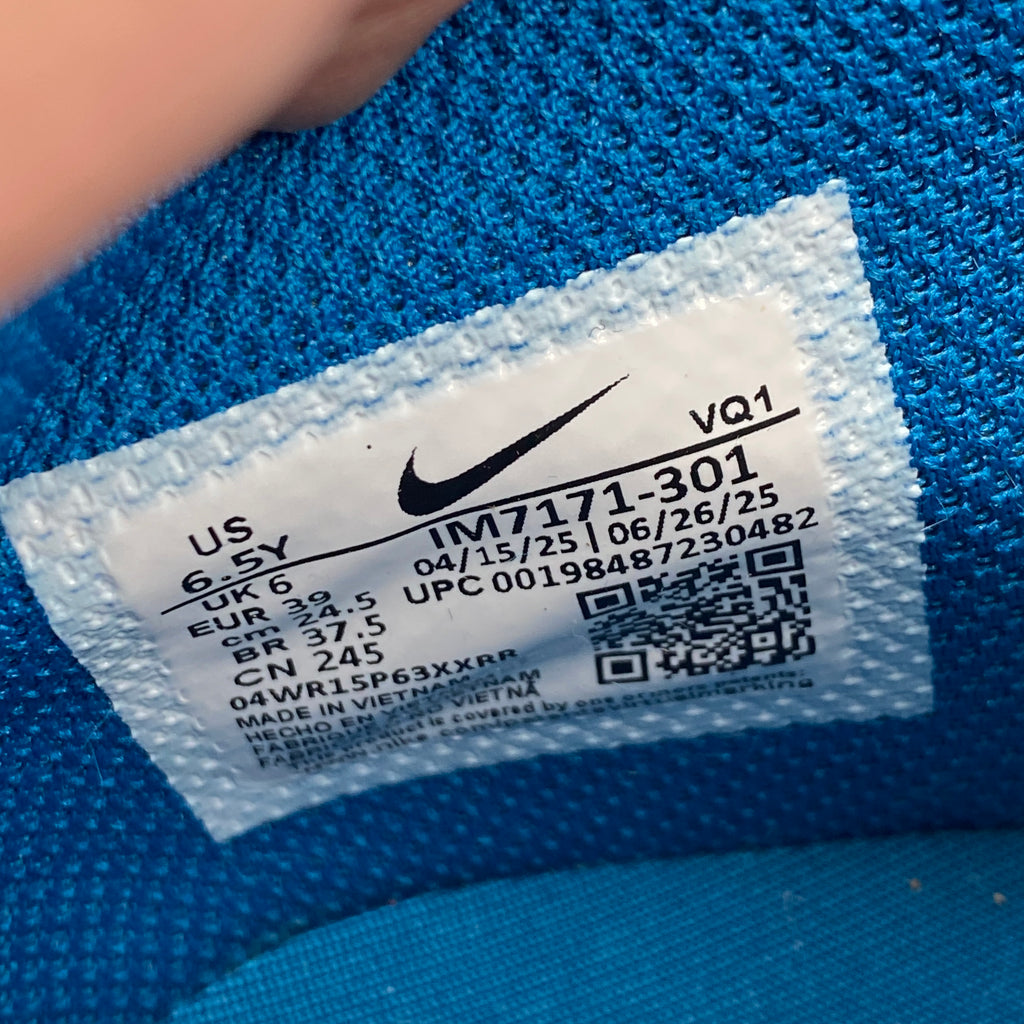 Nike (BG) Dunk low "Abominable Snowman" 2025 New Size 6.5Y