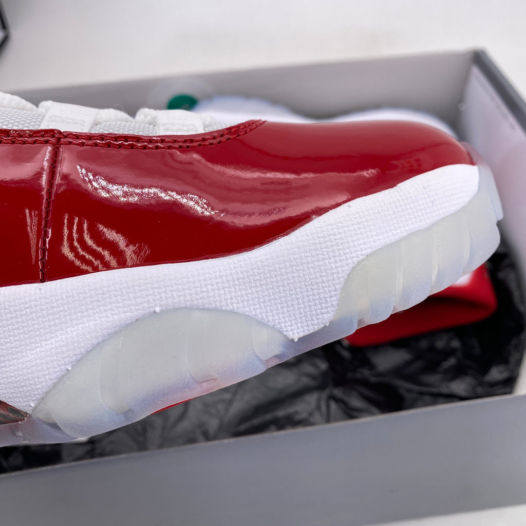 Air Jordan 11 Retro "Cherry" 2022 New Size 10