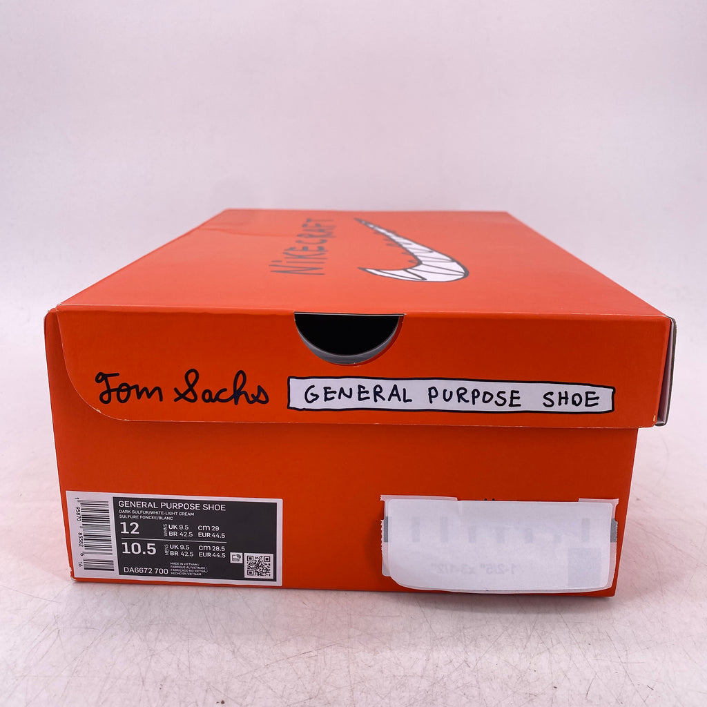 Nike (W) General Purpose Shoe "Dark Sulfur" 2022 Used Size 12W