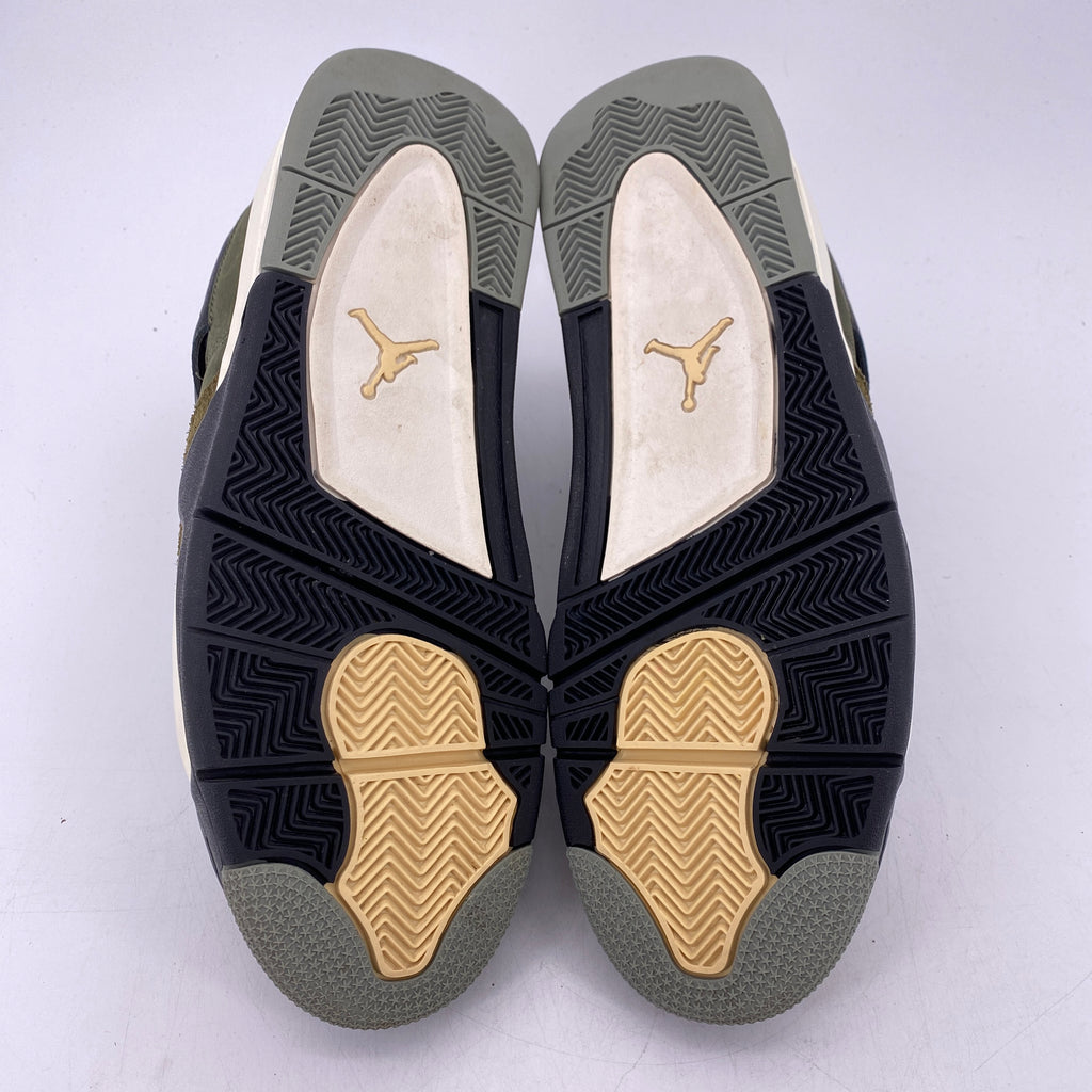 Air Jordan 4 Retro "Medium Olive" 2023 Used Size 13