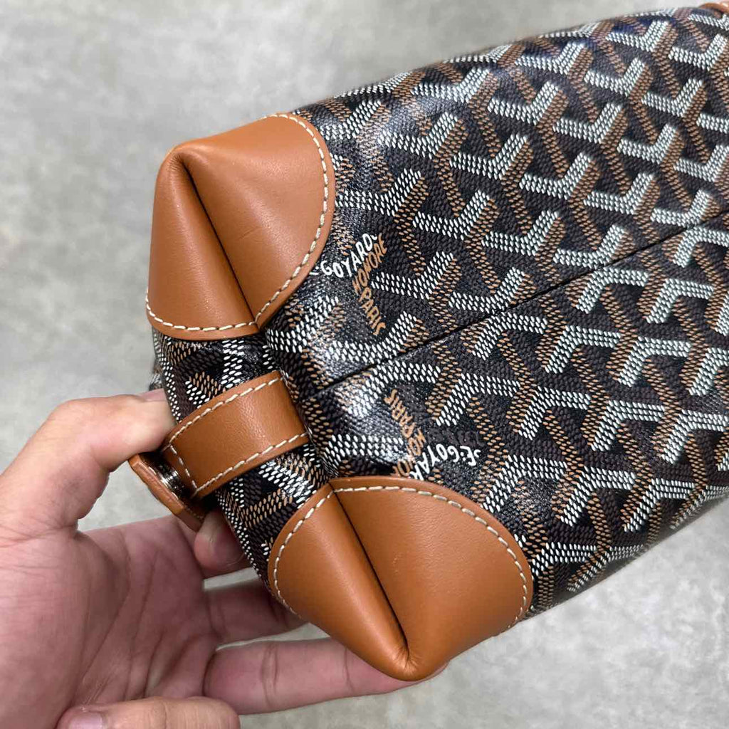 Goyard Pouch "BOEING TROUSSE DE TOILETTE" Used Brown Size 25