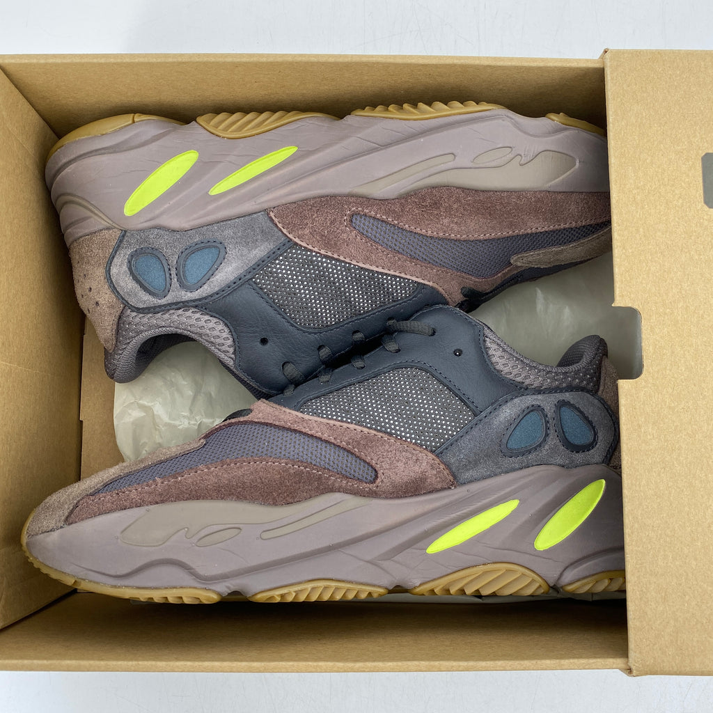 Yeezy 700 "Mauve" 2018 Used Size 11