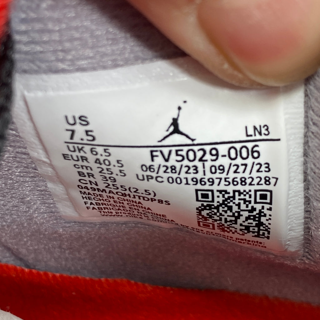 Air Jordan 4 Retro "Bred Reimagined" 2024 New Size 7.5