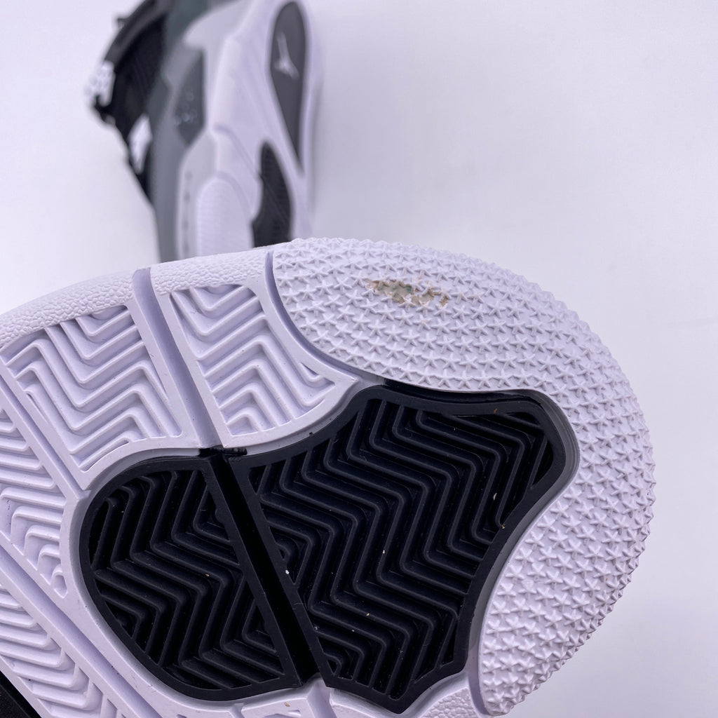 Air Jordan 4 Retro "Fear" 2024 New Size 8.5