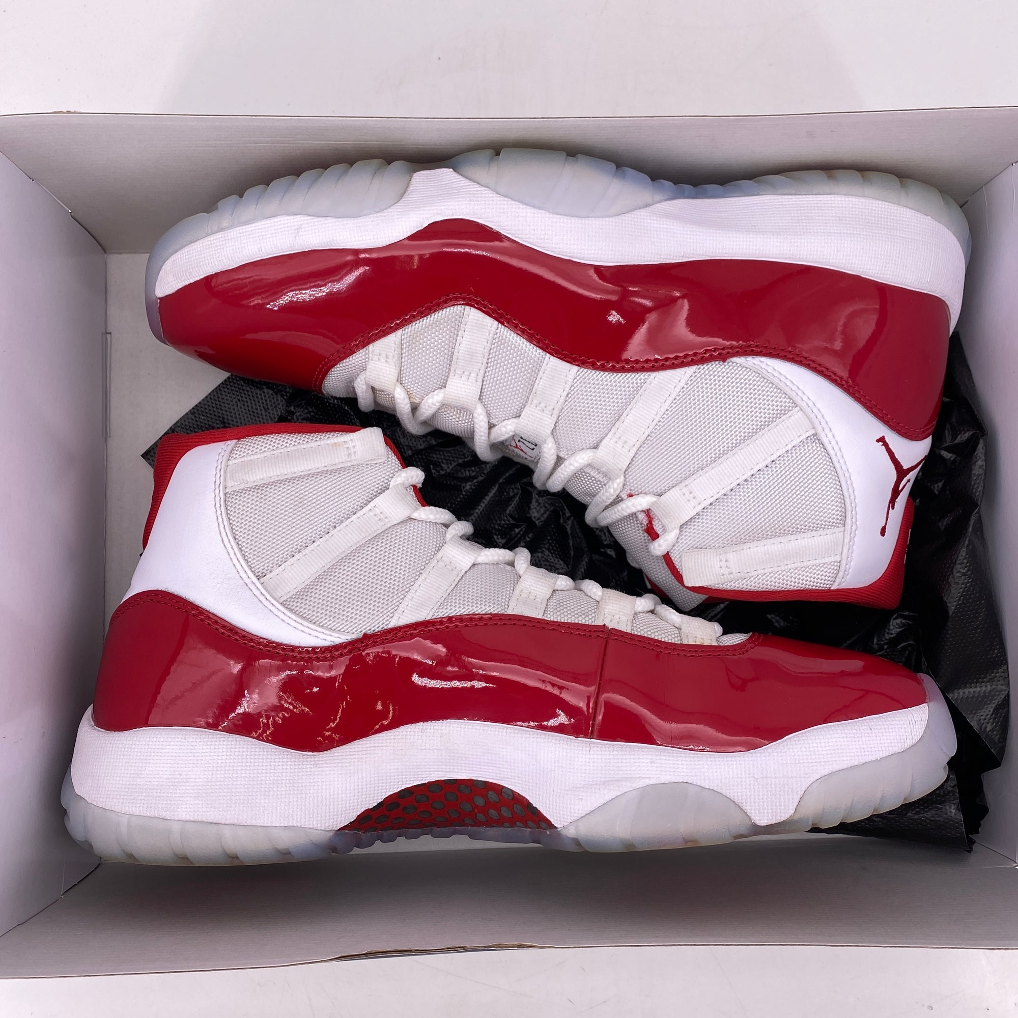 Air Jordan 11 Retro &quot;Cherry&quot; 2022 Used Size 10.5